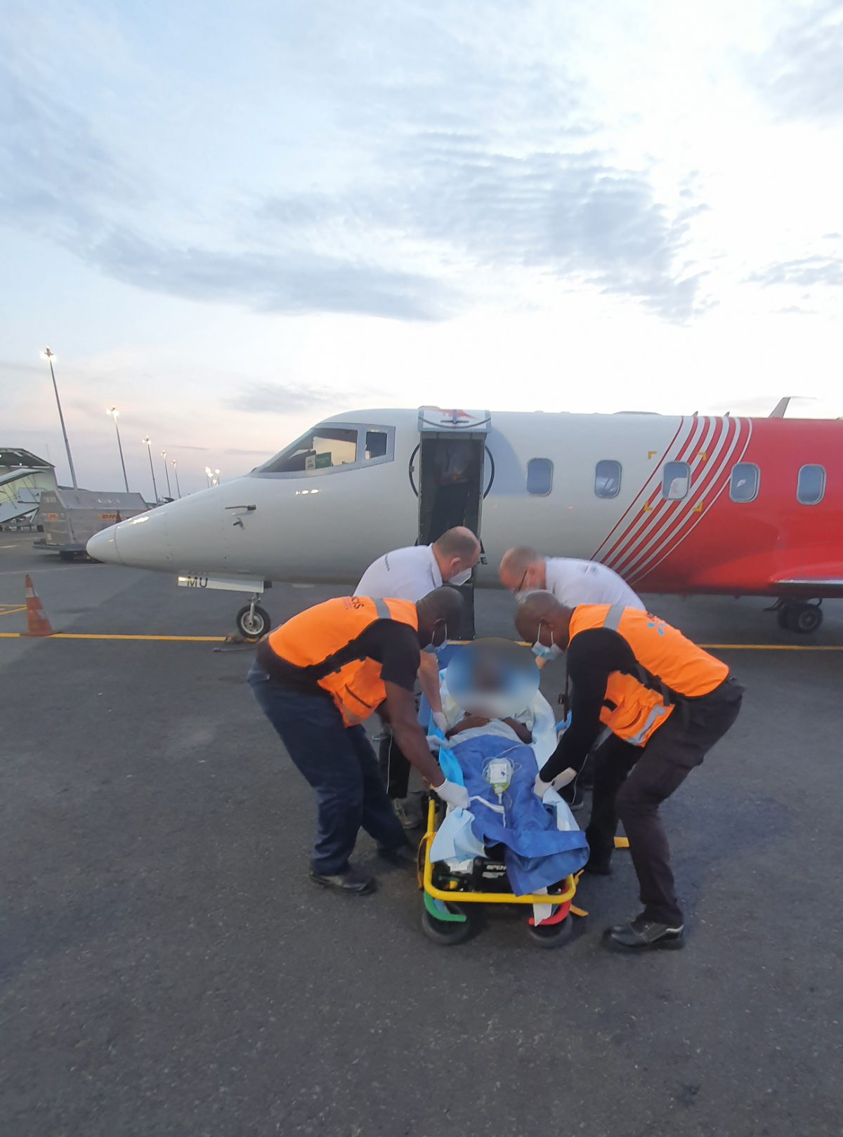 Embarquement en jet sanitaire